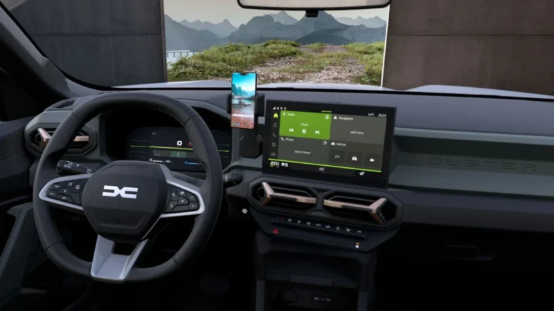 la-navigation-en-temps-reel-et-le-systeme-audio-a-6-haut-parleurs-font-partie-de-la-dotation-de-serie-du-dacia-duster-extreme